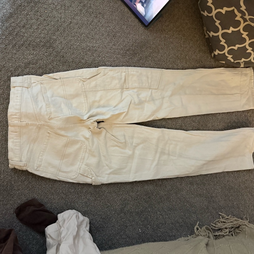 Abercrombie & Fitch Women's Beige Straight Leg Jeans